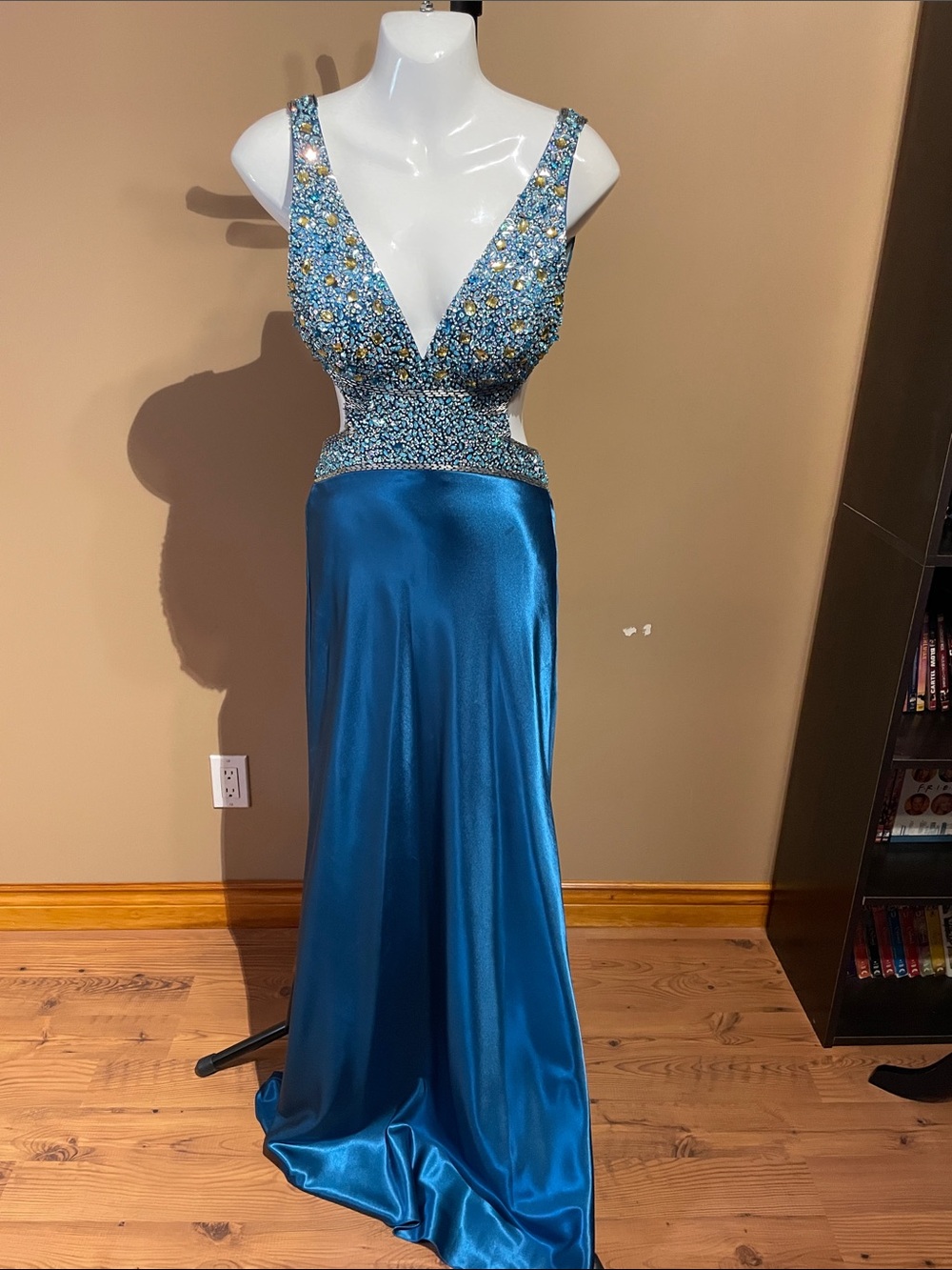 Blue Embellished V-Neck prom dress